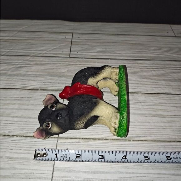 Vintage Tender Times Resin Puppy Wrapped in Red Bow Dog Figurine 3 3/4" Tall - Picture 8 of 9